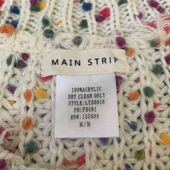 One should el down sweater. Fun and beautiful pattern colors. Size M - Picture 4 of 5